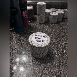 dee’s olive garden .